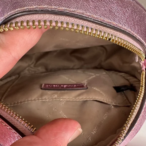 Michael Kors Vivanne Canteen Crossbody in Metallic Pink EUC - Picture 7 of 13